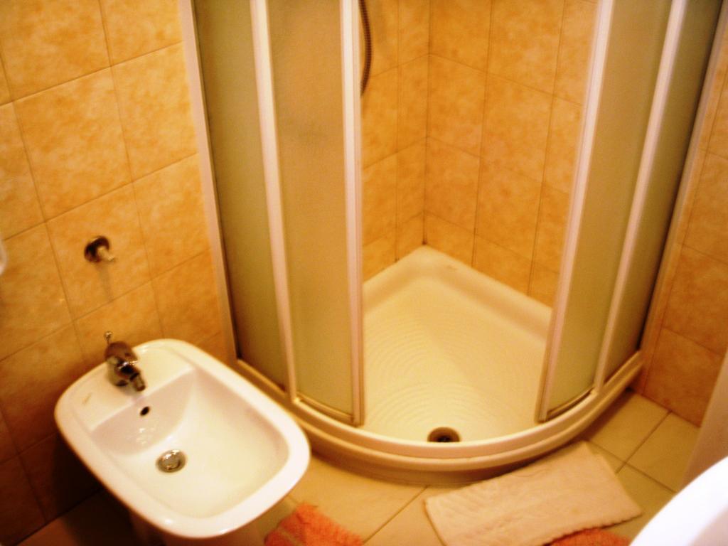 Apartment Venus 13 ロヴィニ エクステリア 写真