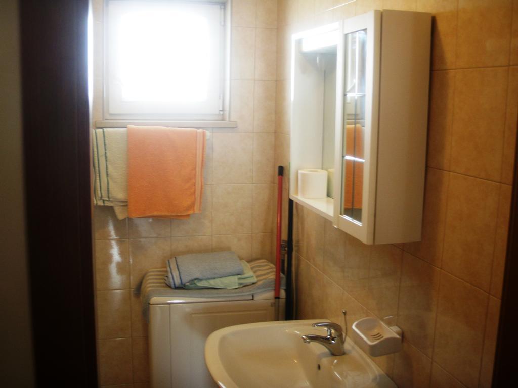 Apartment Venus 13 ロヴィニ エクステリア 写真
